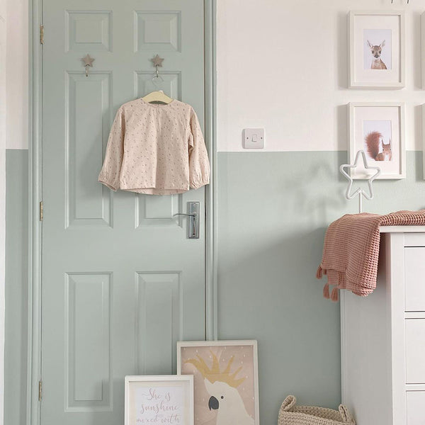 Nursery in Lick Blue 03