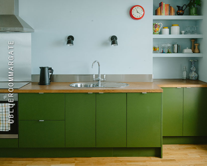 Kitchen in Lick Blue 04